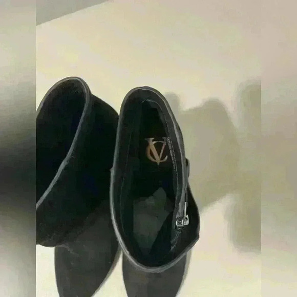 Vince Camuto Signature Germina Asymmetric-Zip Suede Boots 9 - Picture 6 of 7